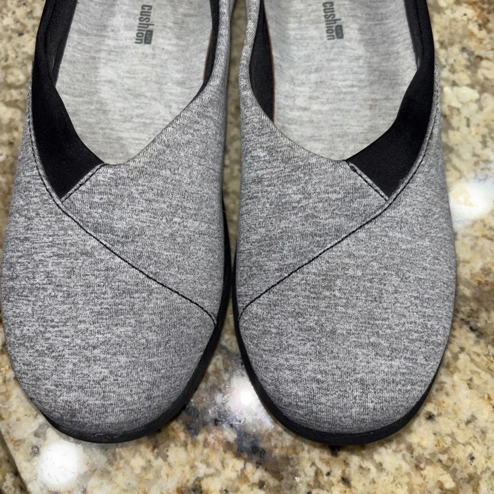 Clark's  Women's Cloudsteppers Slip-Ons Gray Size 7 Cushioned